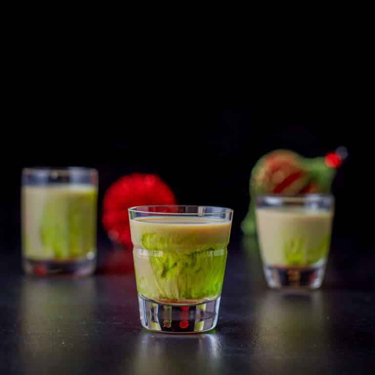 Vertical view of the beveled glass - square