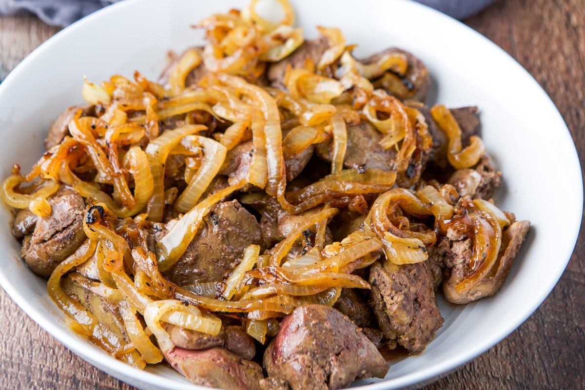 Chicken Livers and Onion - Dishes Delish