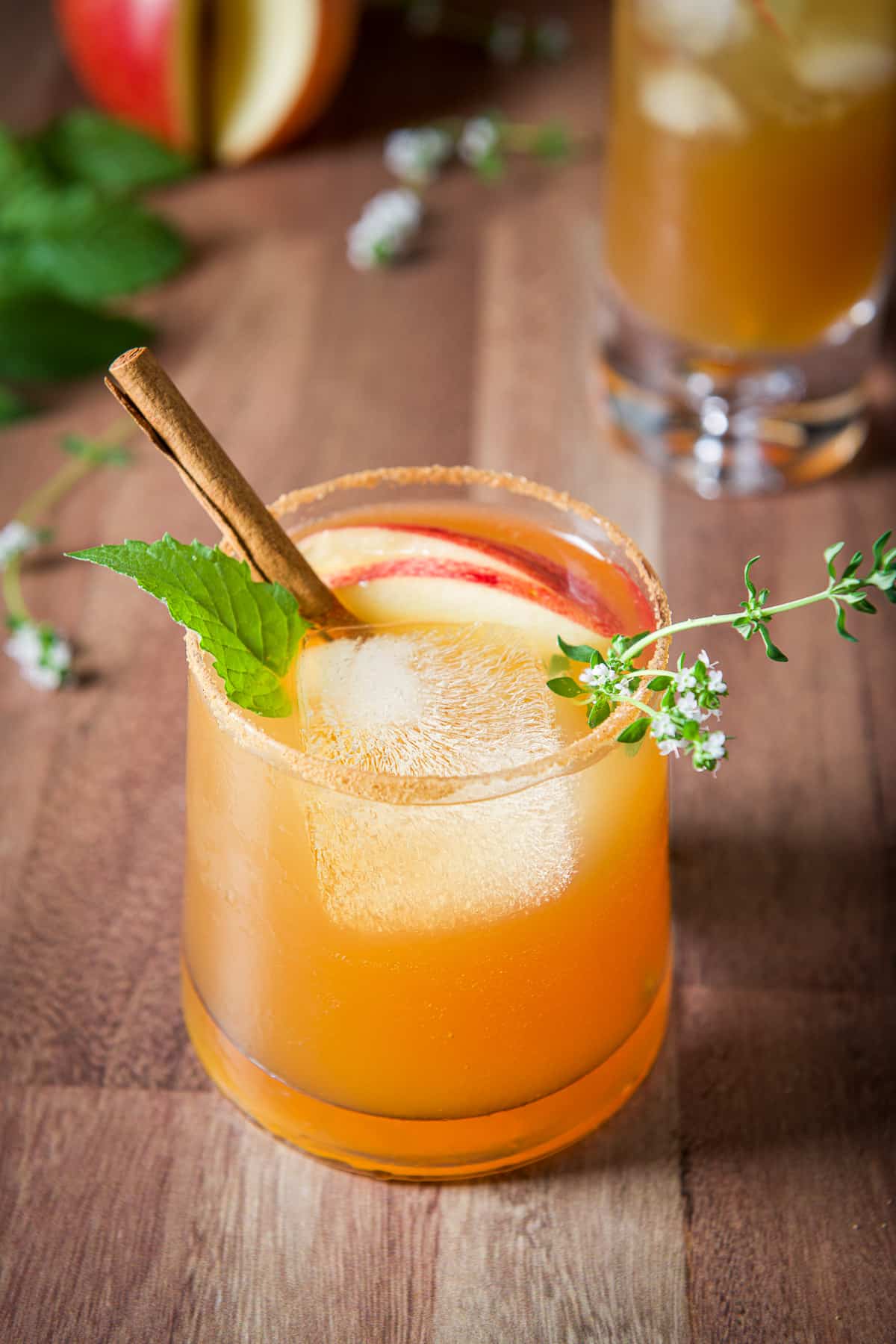 Close up of the cinnamon sugared rim with the spritzer in it