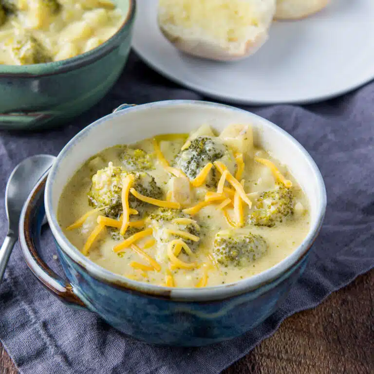Cream of Broccoli and Cheddar Soup